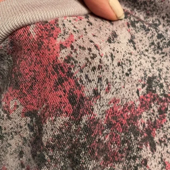 NWT athleisure SOFT top - Picture 7 of 9